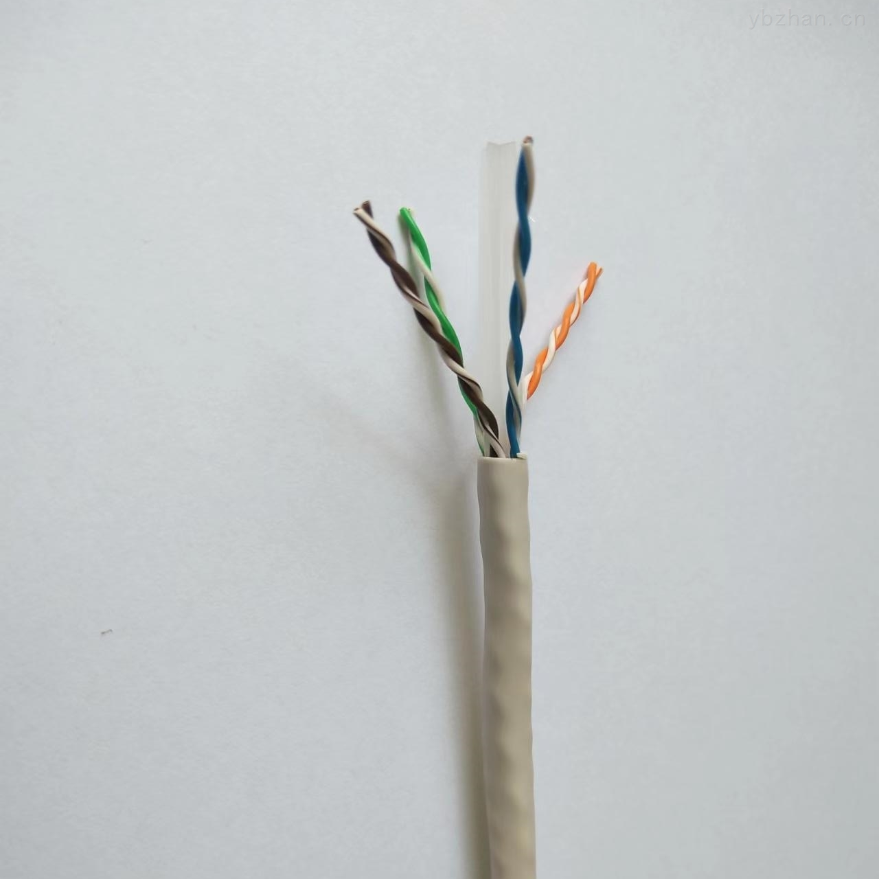 數據線纜Cat5e F/UTP